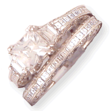 Vintage Look Diamond Wedding Ring with Antique Style